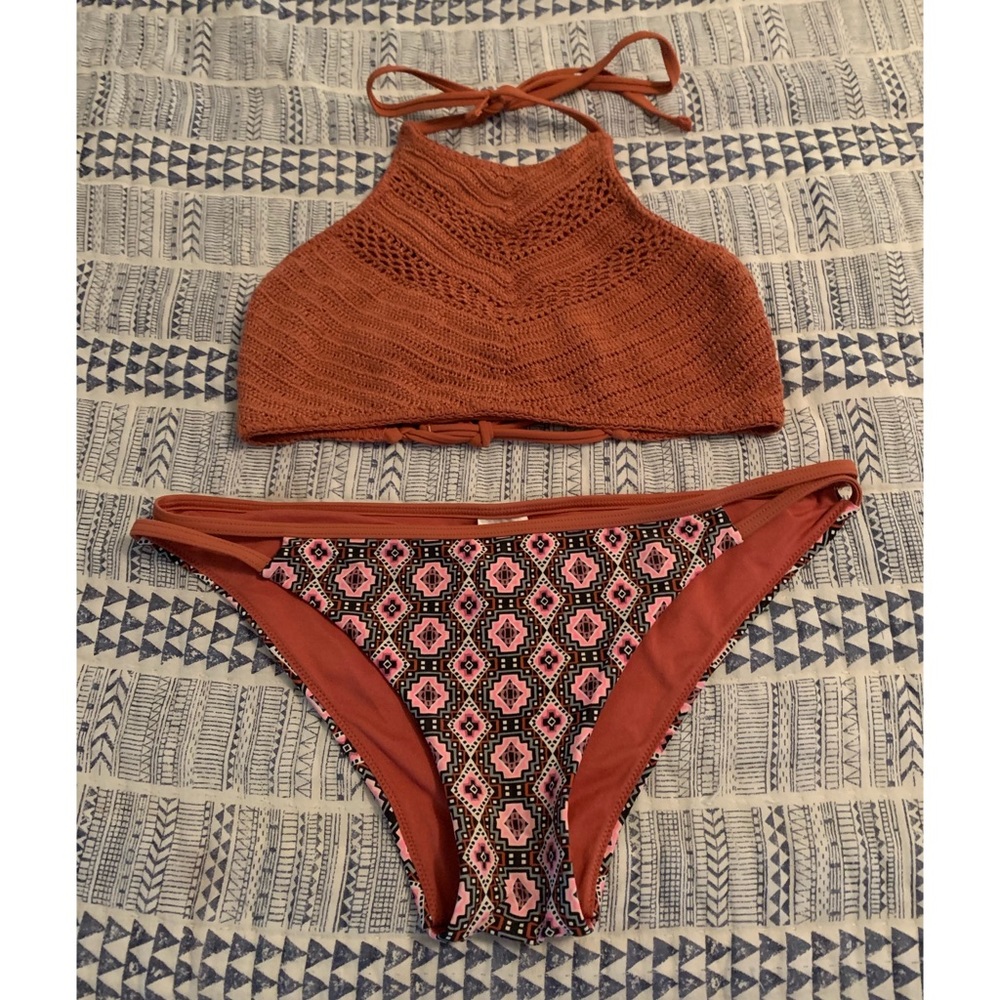 Bikini top & bottom